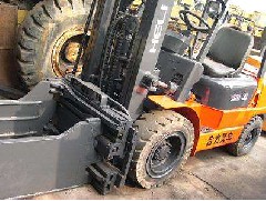 佛山叉車維修：叉車切勿超負(fù)荷作業(yè)！